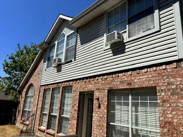 1115 Avatar Drive Grand Prairie, TX 75052