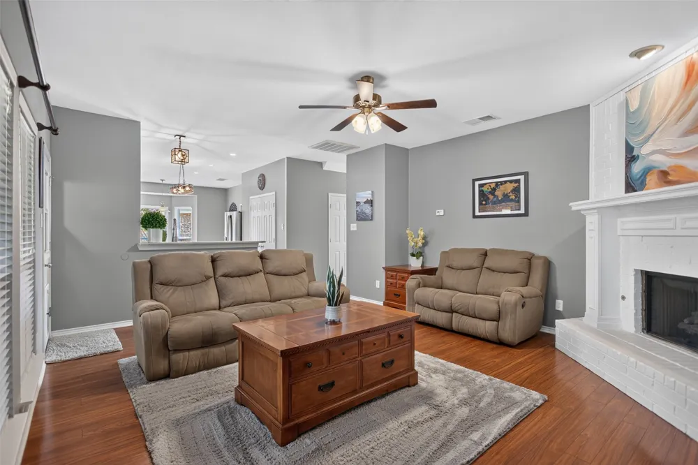 205 Thomas Drive Murphy, TX 75094