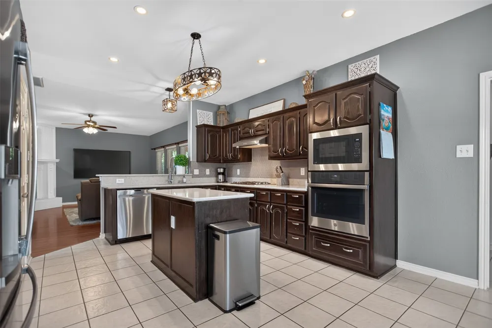 205 Thomas Drive Murphy, TX 75094