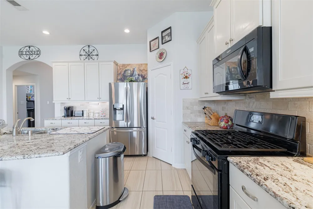 30118 Cascading Brook Way Brookshire, TX 77423