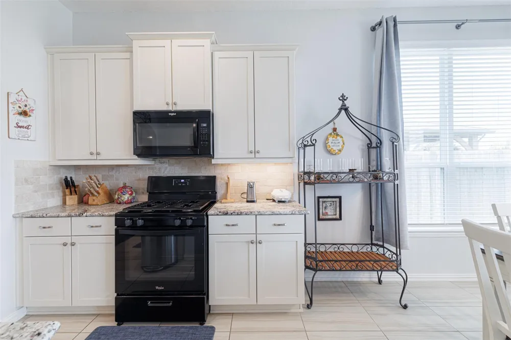 30118 Cascading Brook Way Brookshire, TX 77423