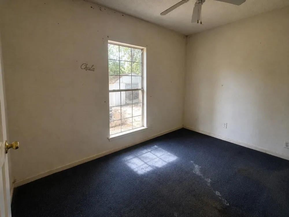 7612 E Magnolia Street Houston, TX 77012