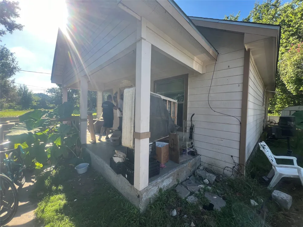7612 E Magnolia Street Houston, TX 77012