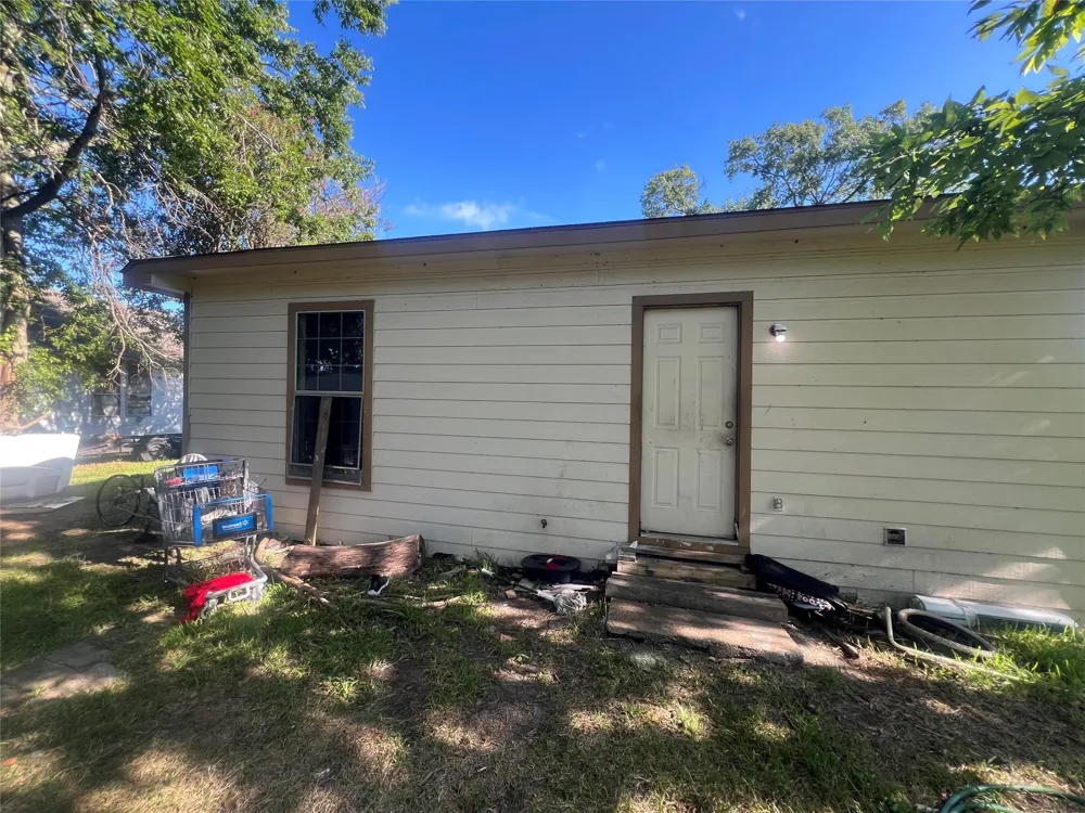 7612 E Magnolia Street Houston, TX 77012