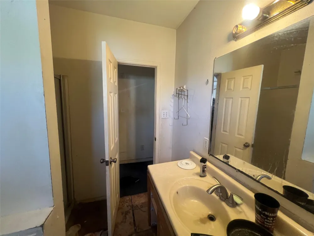 7612 E Magnolia Street Houston, TX 77012