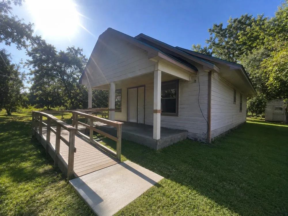 7612 E Magnolia Street Houston, TX 77012