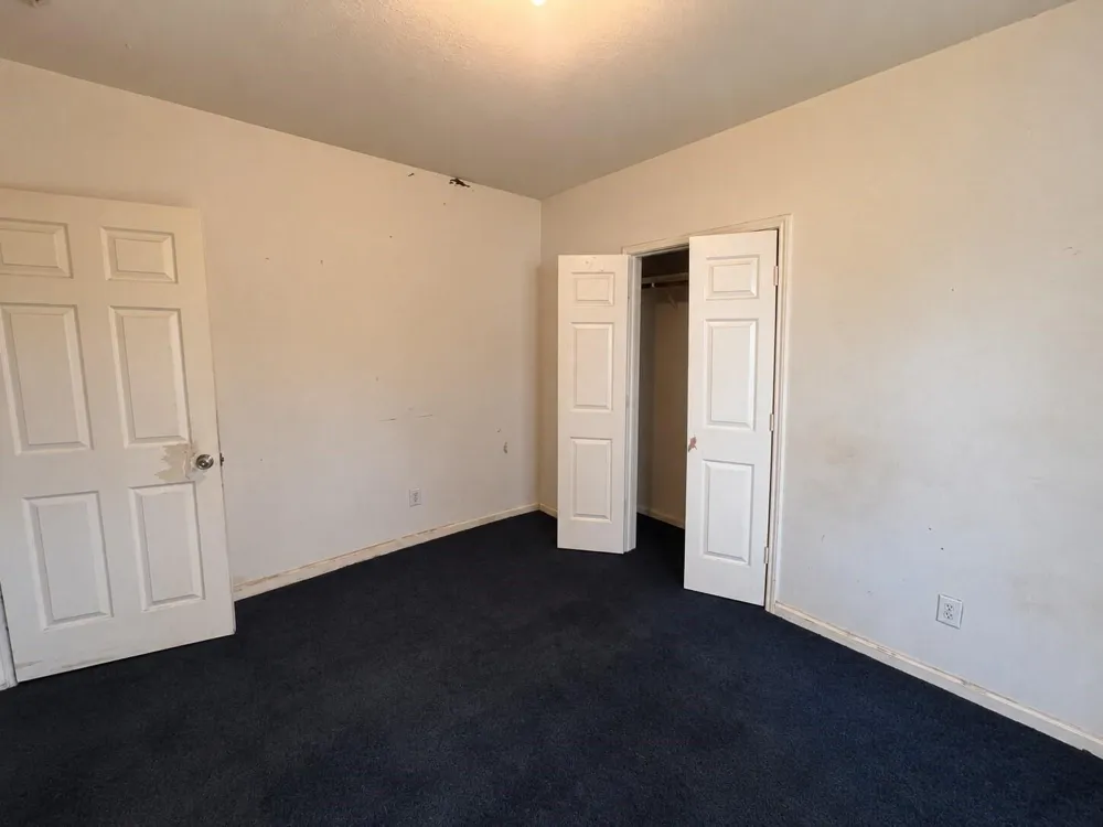7612 E Magnolia Street Houston, TX 77012
