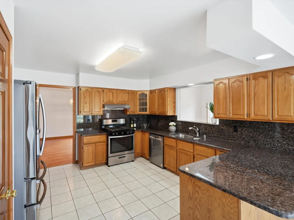 1657 Wake Robin Court Ann Arbor, MI 48103