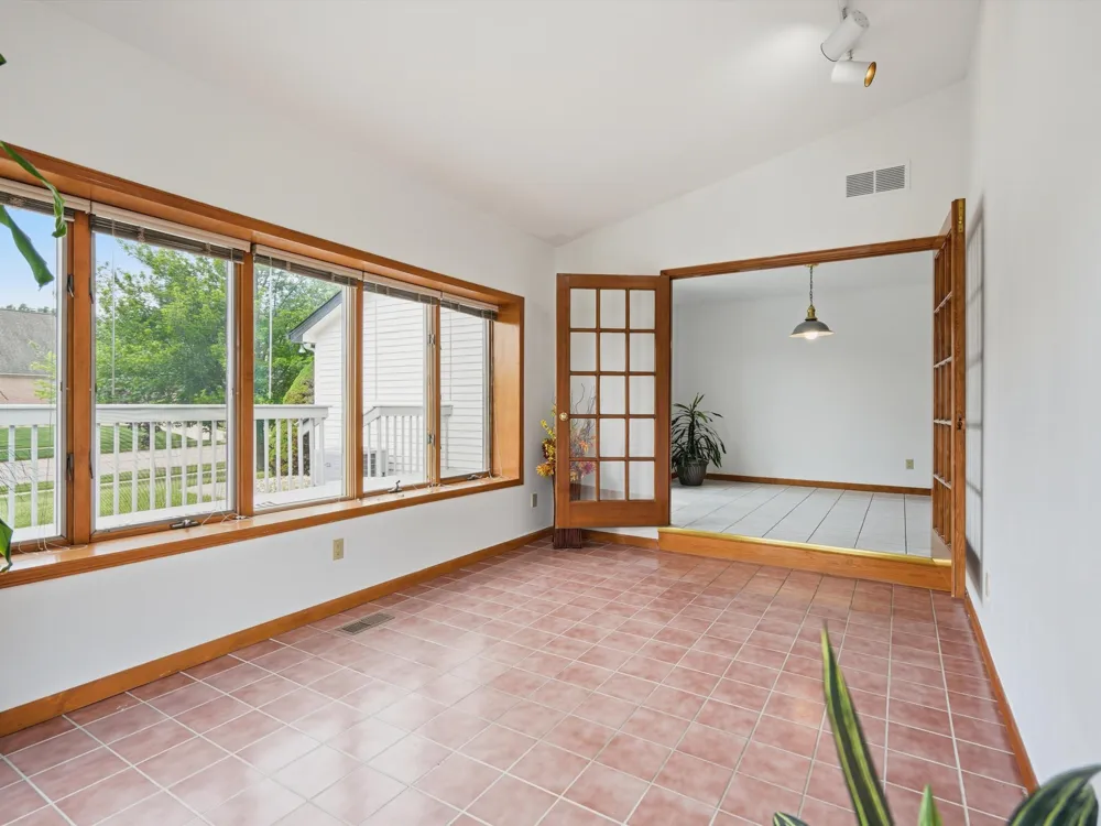 1657 Wake Robin Court Ann Arbor, MI 48103
