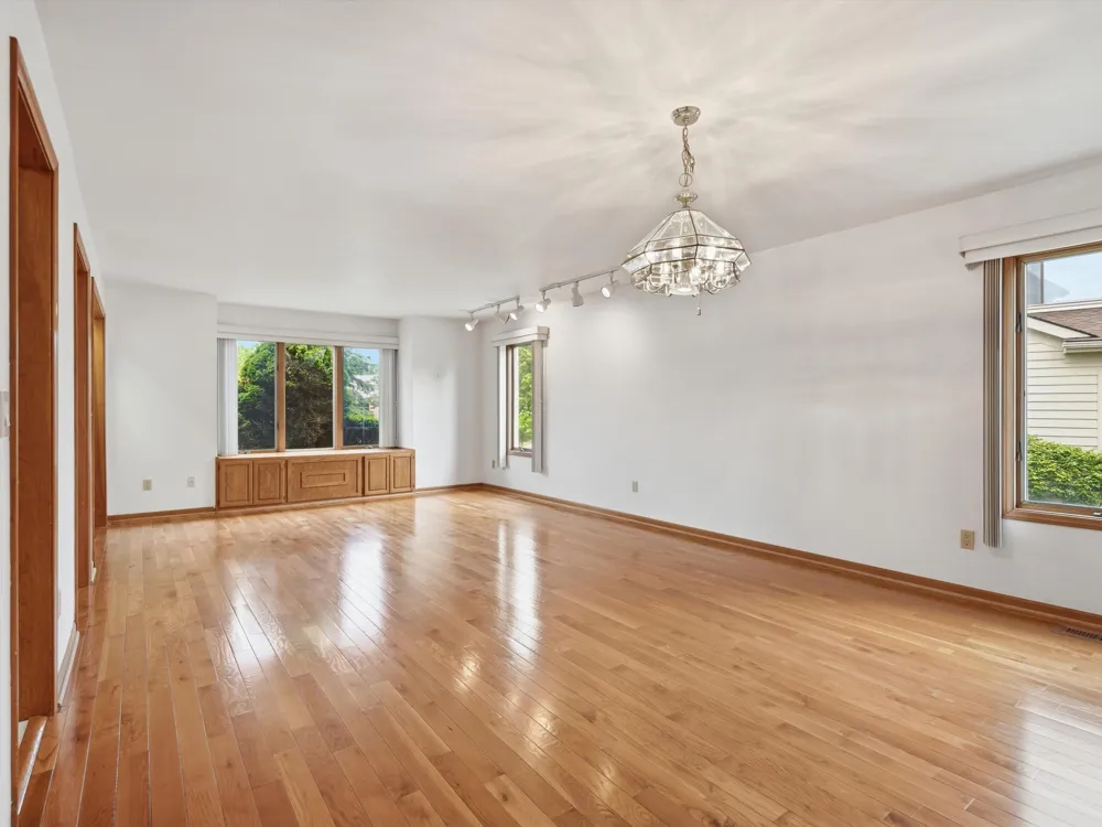 1657 Wake Robin Court Ann Arbor, MI 48103