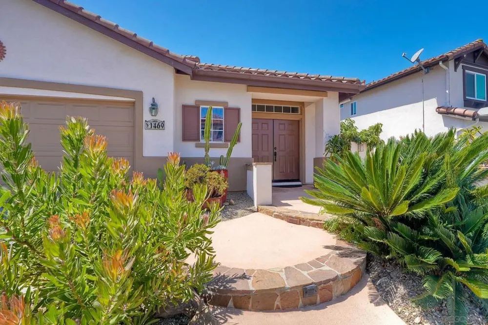 1469 TURQUOISE DRIVE Carlsbad, CA 92011