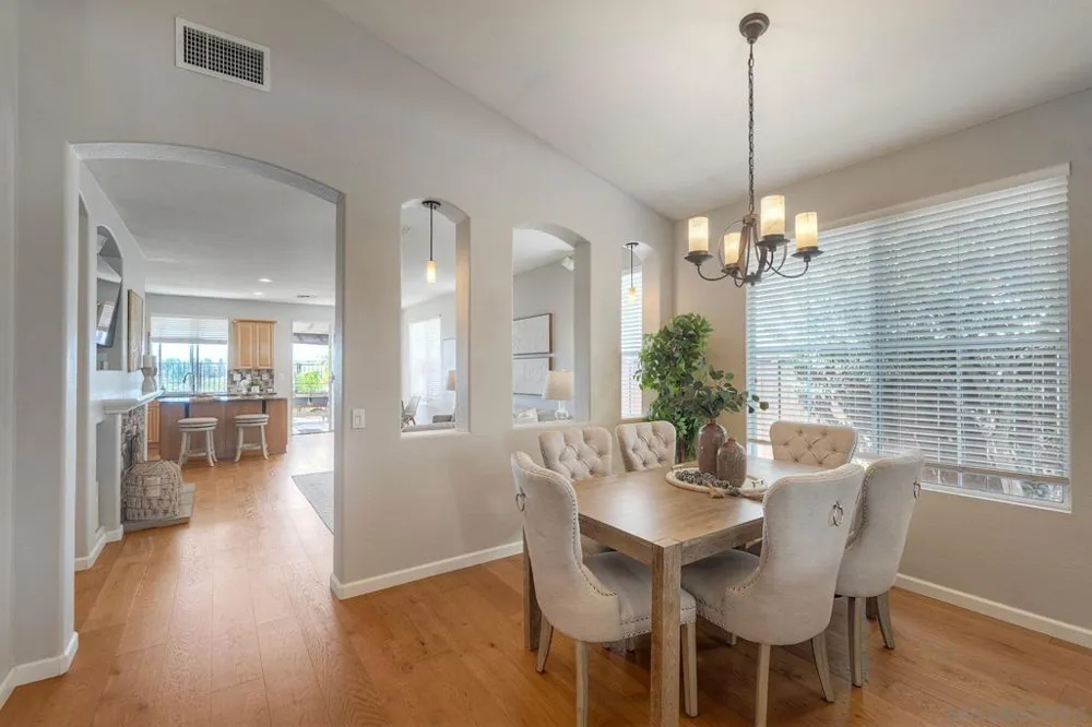 1469 TURQUOISE DRIVE Carlsbad, CA 92011