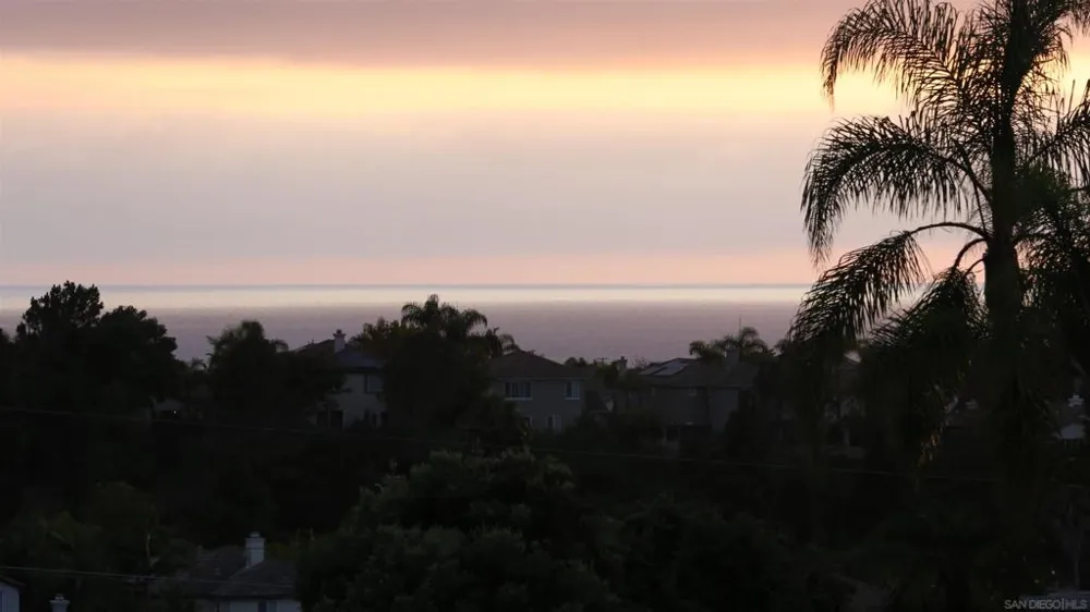 1469 TURQUOISE DRIVE Carlsbad, CA 92011