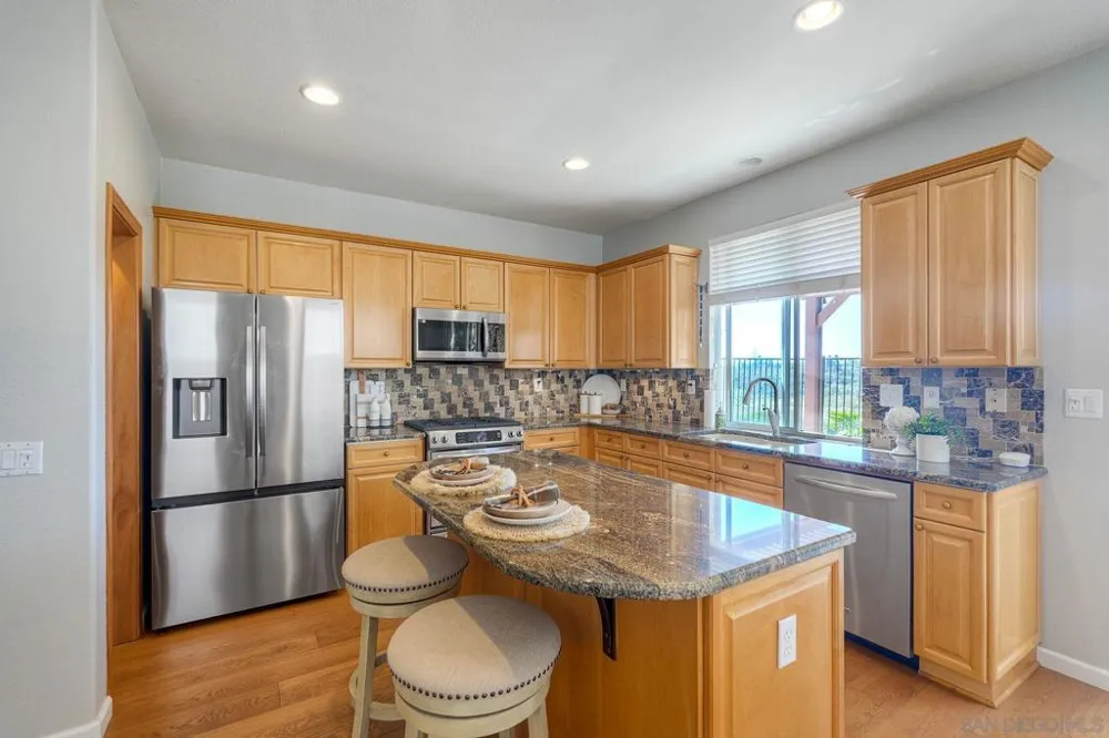 1469 TURQUOISE DRIVE Carlsbad, CA 92011