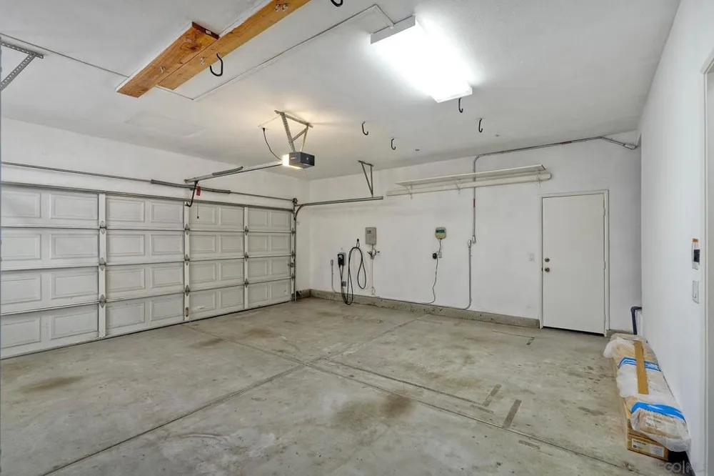 1469 TURQUOISE DRIVE Carlsbad, CA 92011