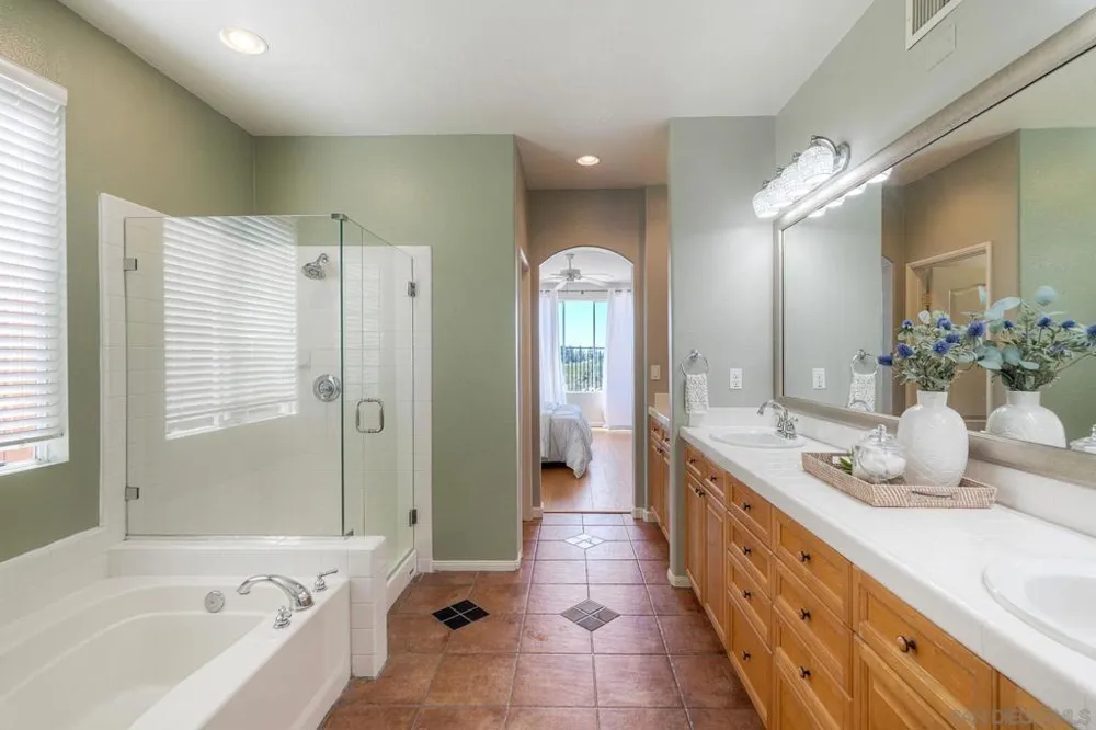 1469 TURQUOISE DRIVE Carlsbad, CA 92011