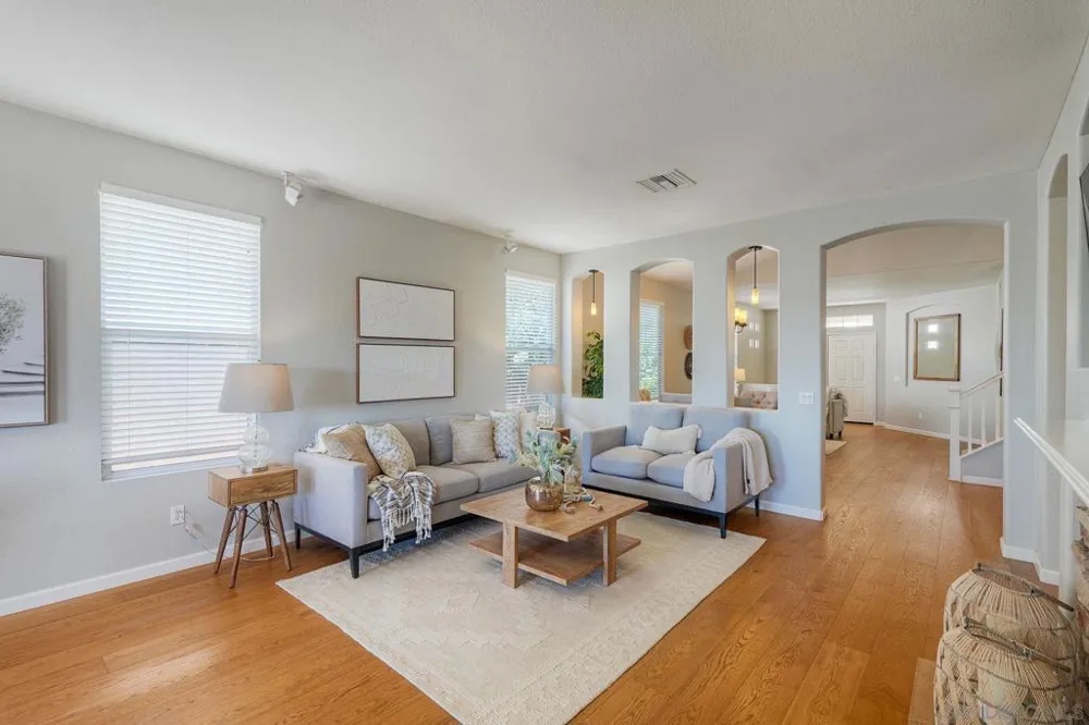 1469 TURQUOISE DRIVE Carlsbad, CA 92011