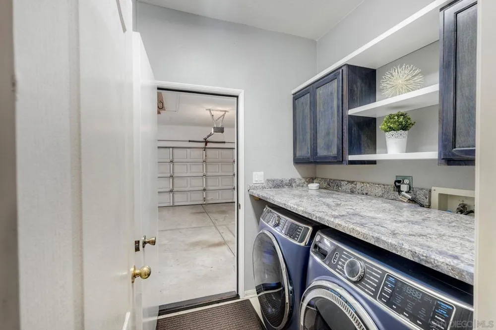 1469 TURQUOISE DRIVE Carlsbad, CA 92011