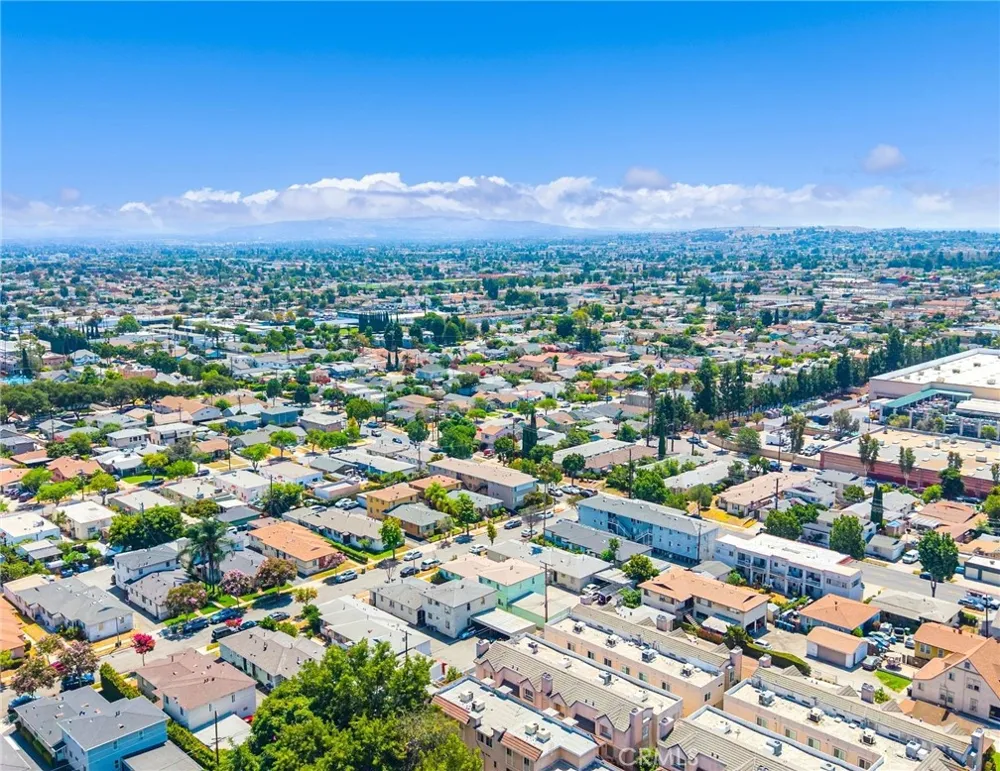 221 S Bushnell Avenue Alhambra, CA 91801