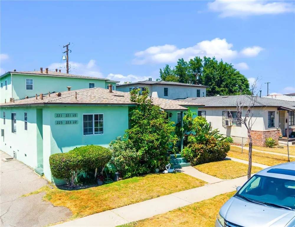 221 S Bushnell Avenue Alhambra, CA 91801