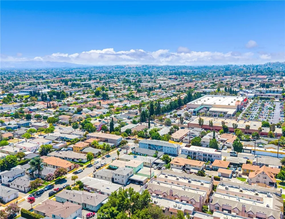 221 S Bushnell Avenue Alhambra, CA 91801