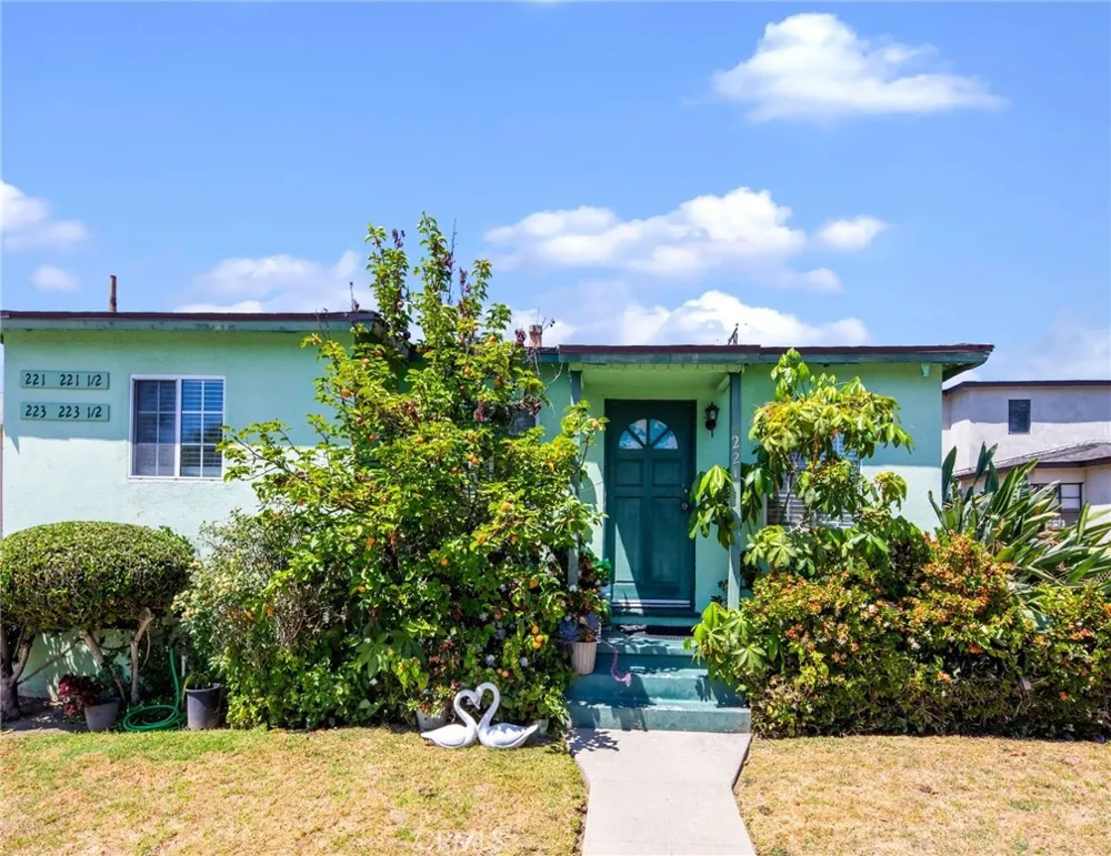 221 S Bushnell Avenue Alhambra, CA 91801