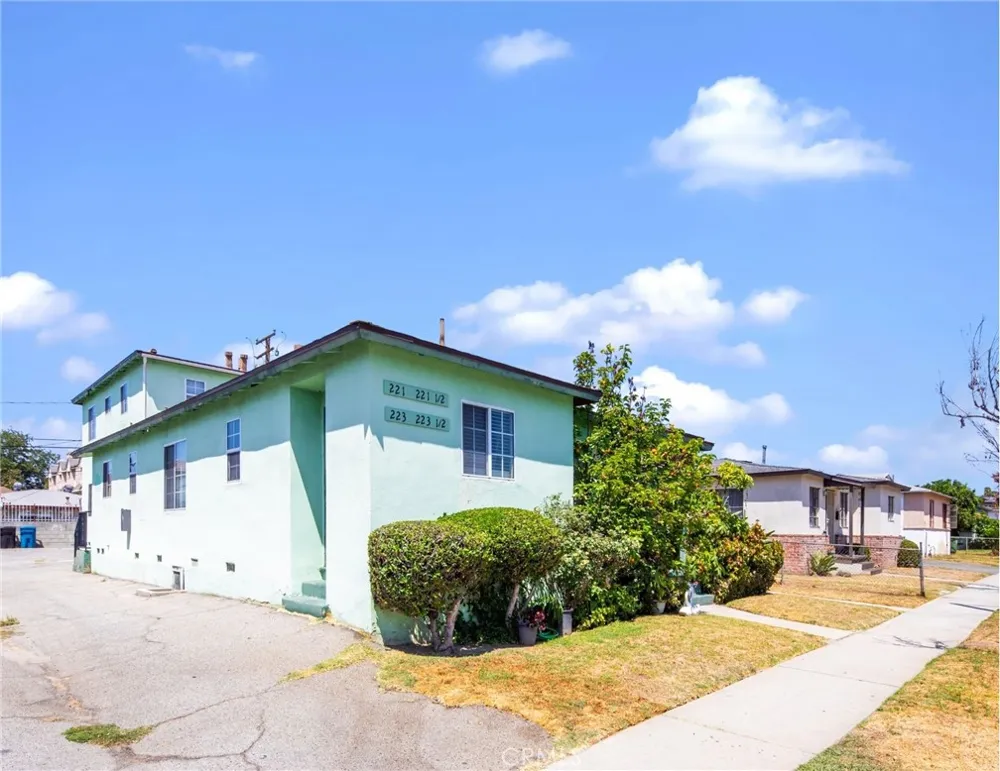 221 S Bushnell Avenue Alhambra, CA 91801