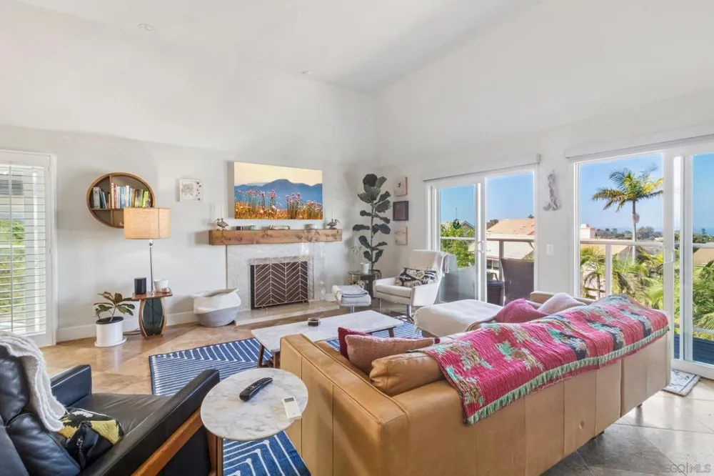 1759 Sky Loft Lane Encinitas, CA 92024