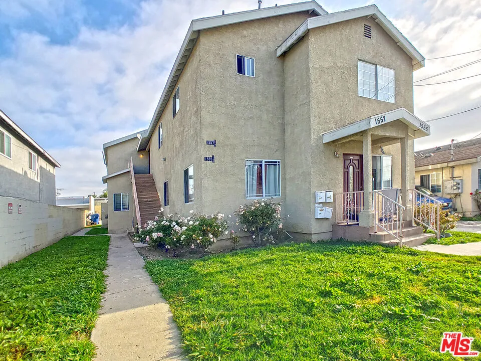 1555 204th Street #1555 Torrance, CA 90501