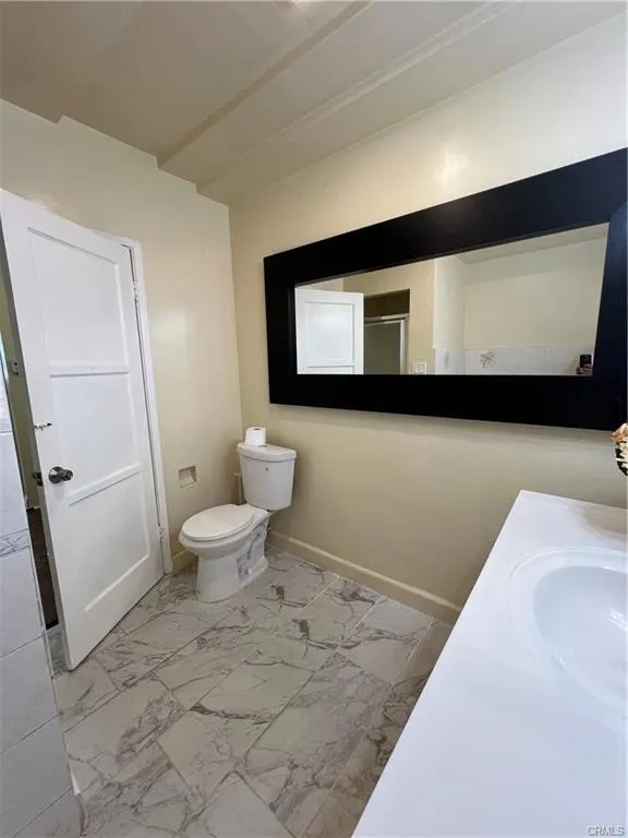 1933 S Corning Los Angeles, CA 90034