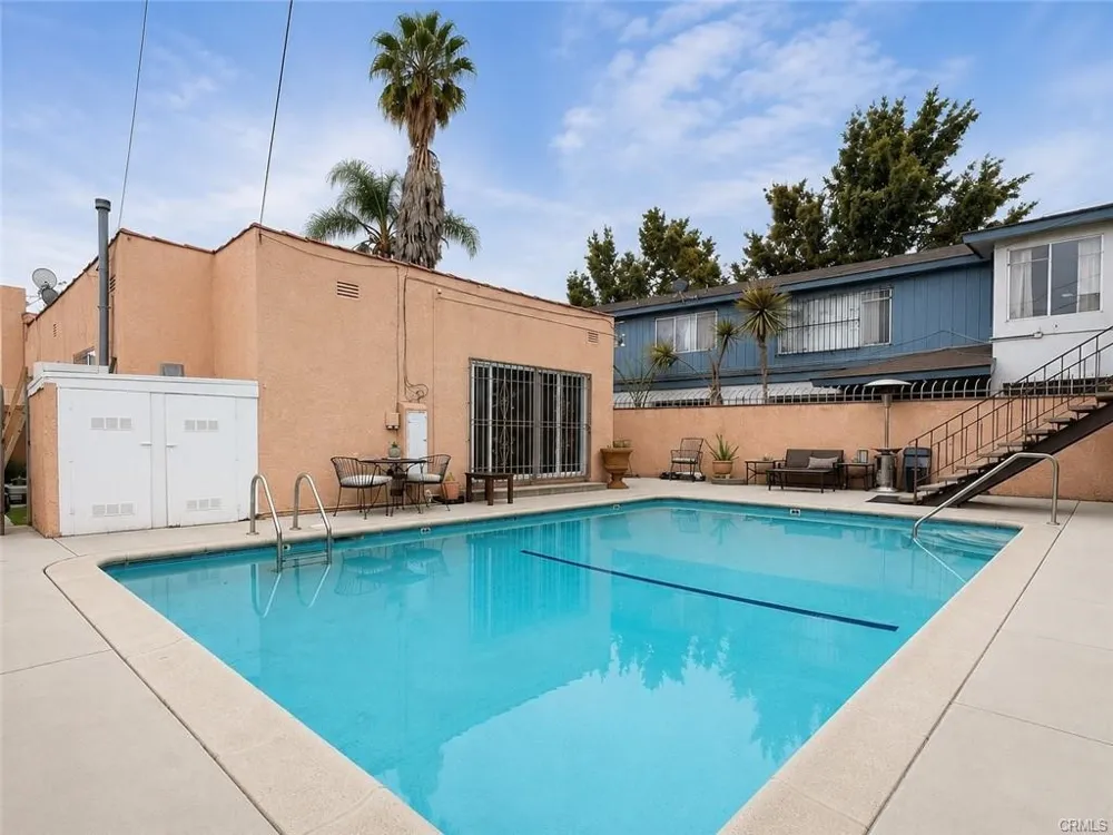 1933 S Corning Los Angeles, CA 90034