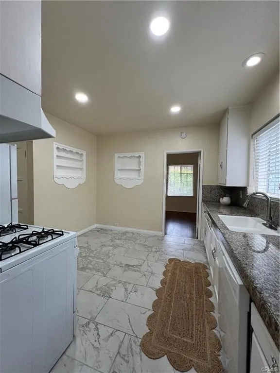 1933 S Corning Los Angeles, CA 90034