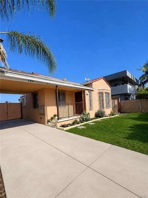 1933 S Corning Los Angeles, CA 90034