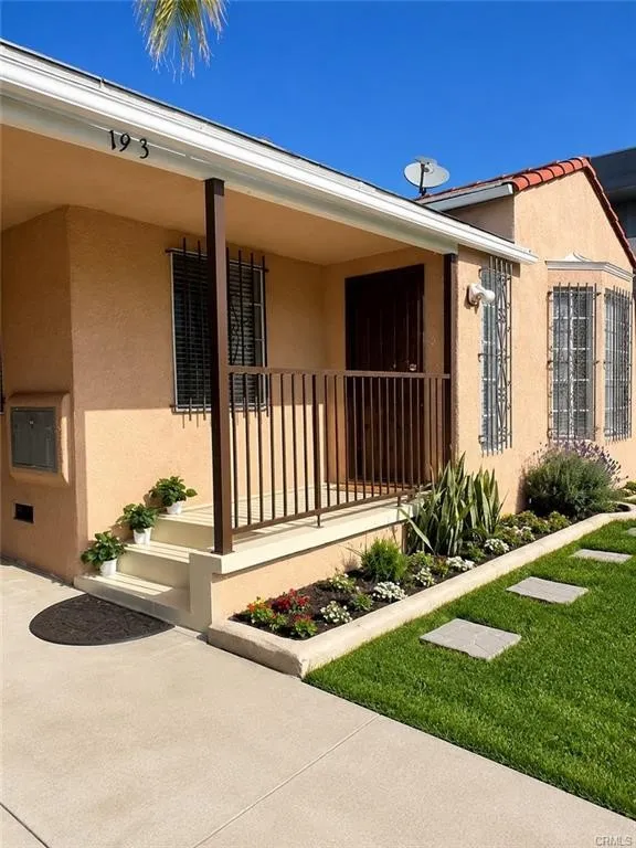 1933 S Corning Los Angeles, CA 90034