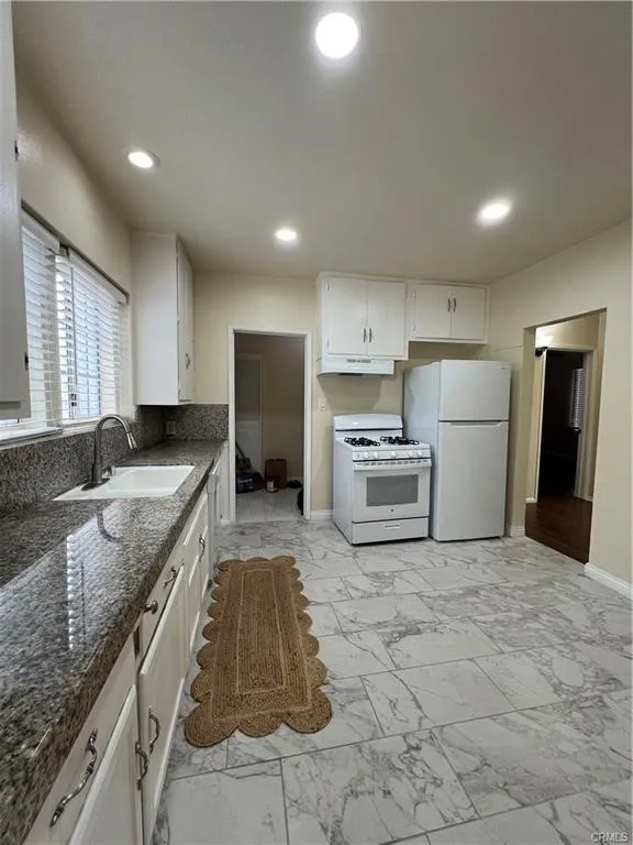1933 S Corning Los Angeles, CA 90034