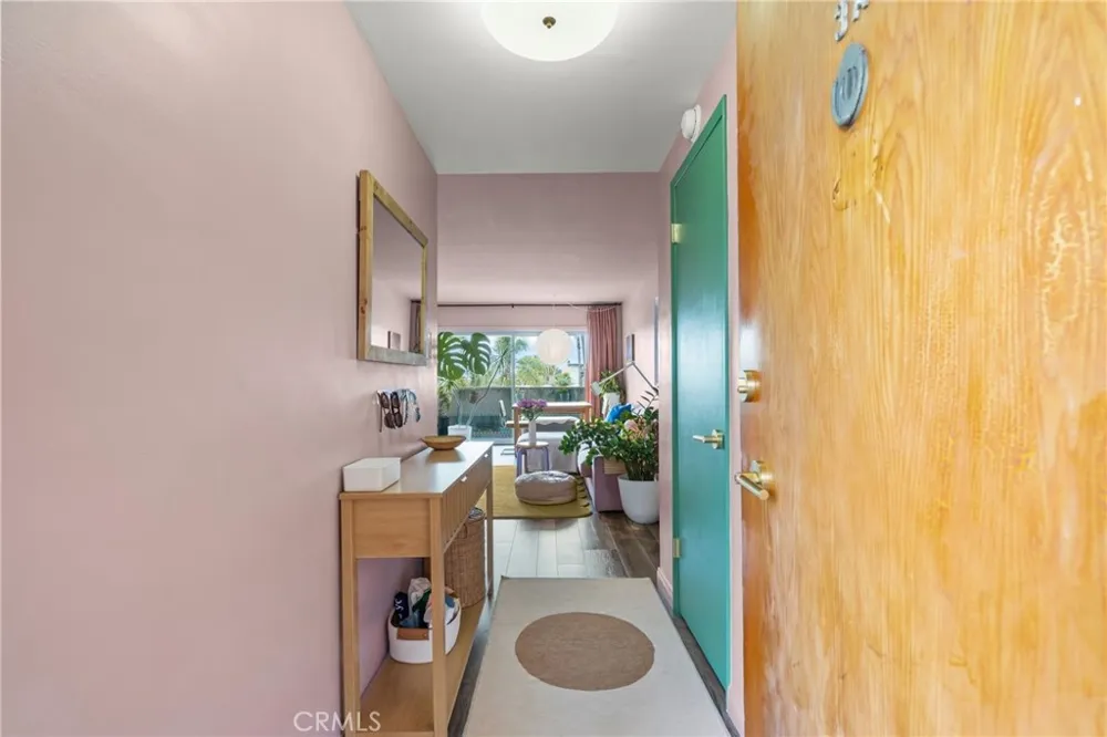 528 Cedar #3A Long Beach, CA 90802
