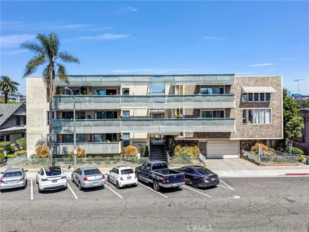 528 Cedar #3A Long Beach, CA 90802