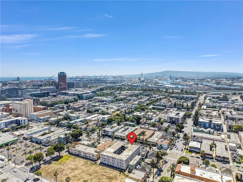 528 Cedar #3A Long Beach, CA 90802