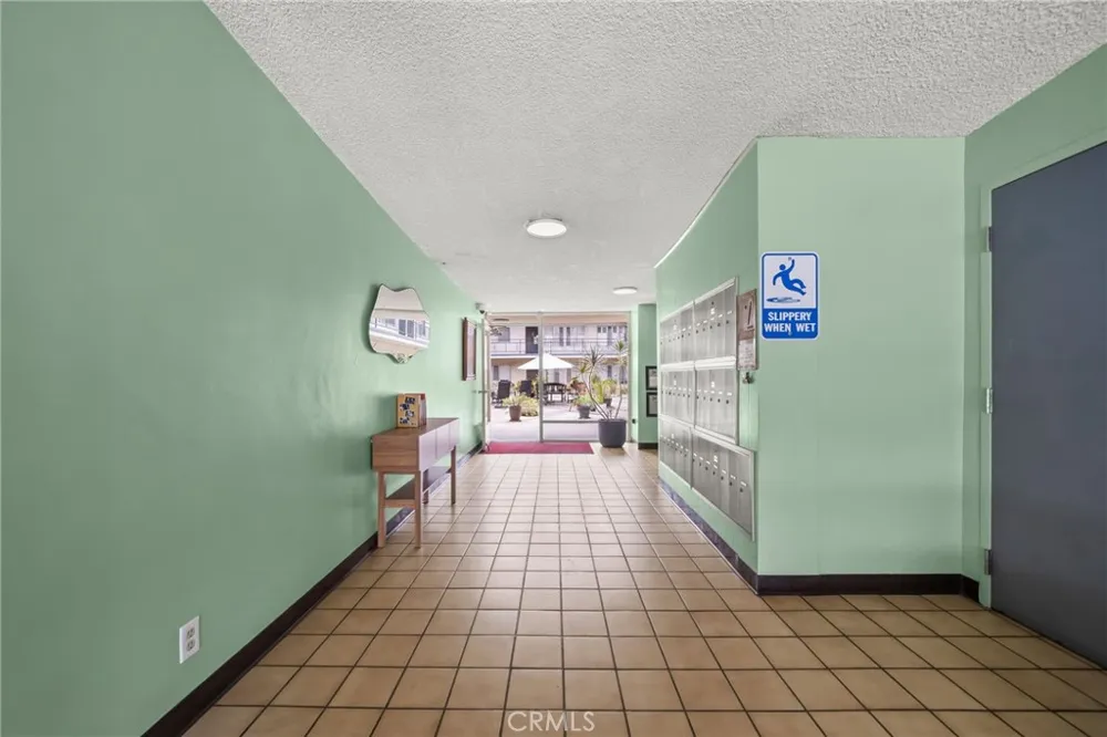 528 Cedar #3A Long Beach, CA 90802