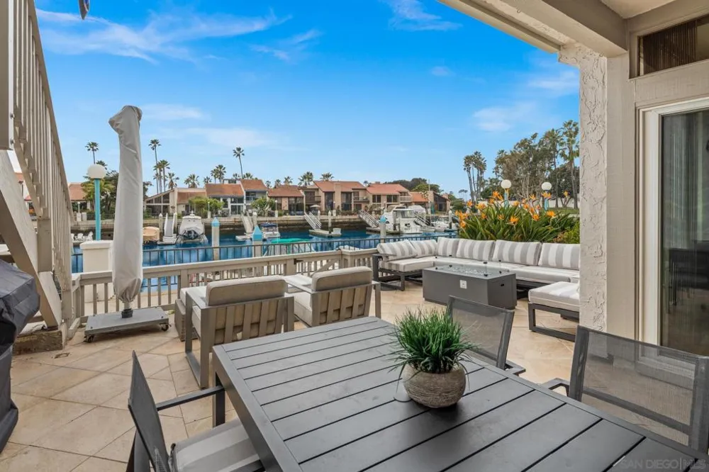 87 Kingston Ct Coronado, CA 92118
