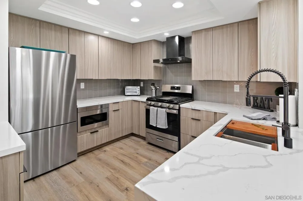 87 Kingston Ct Coronado, CA 92118