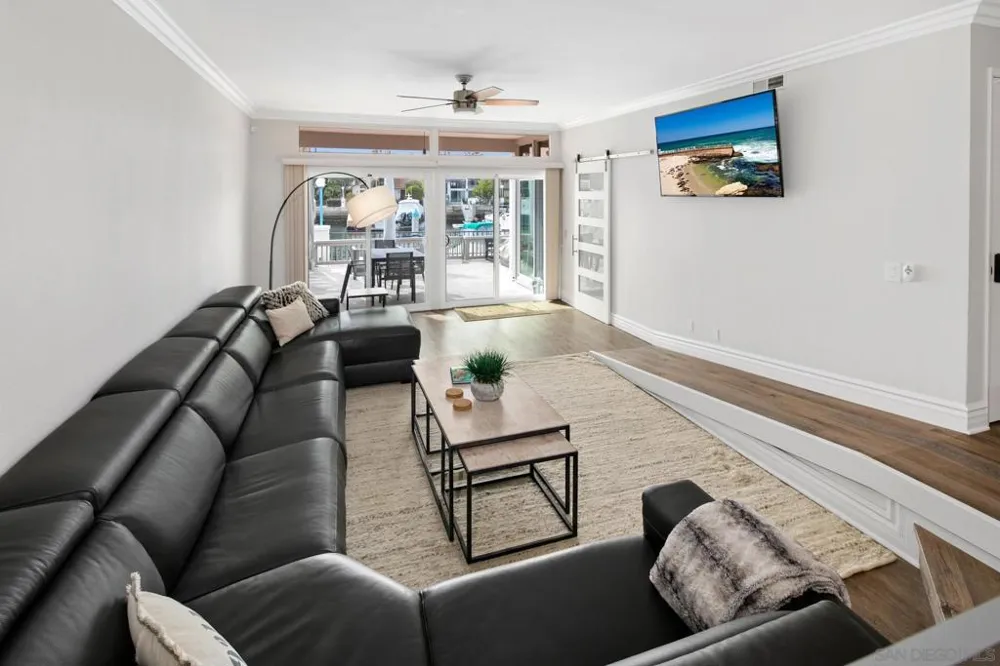 87 Kingston Ct Coronado, CA 92118