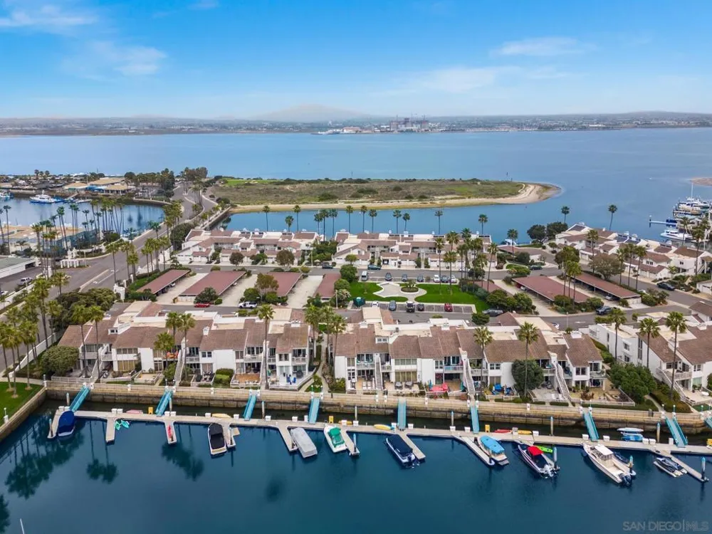 87 Kingston Ct Coronado, CA 92118