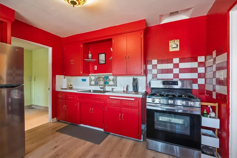 3139 Winlow St. San Diego, CA 92105