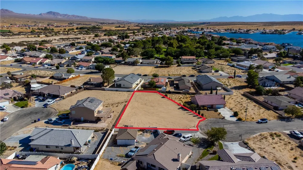 14803 Aberdeen Lane Helendale, CA 92342