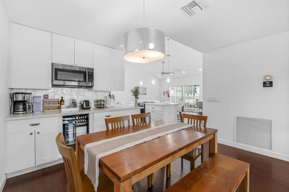 3005 DUNLIN ROAD Delray Beach, FL 33444
