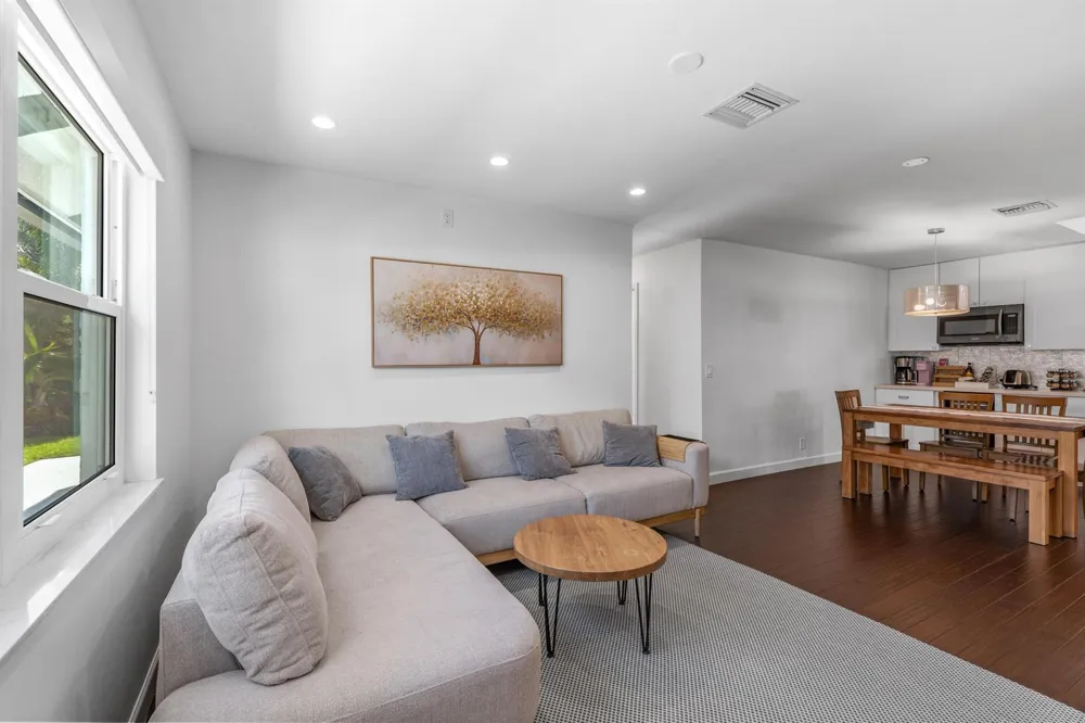 3005 DUNLIN ROAD Delray Beach, FL 33444