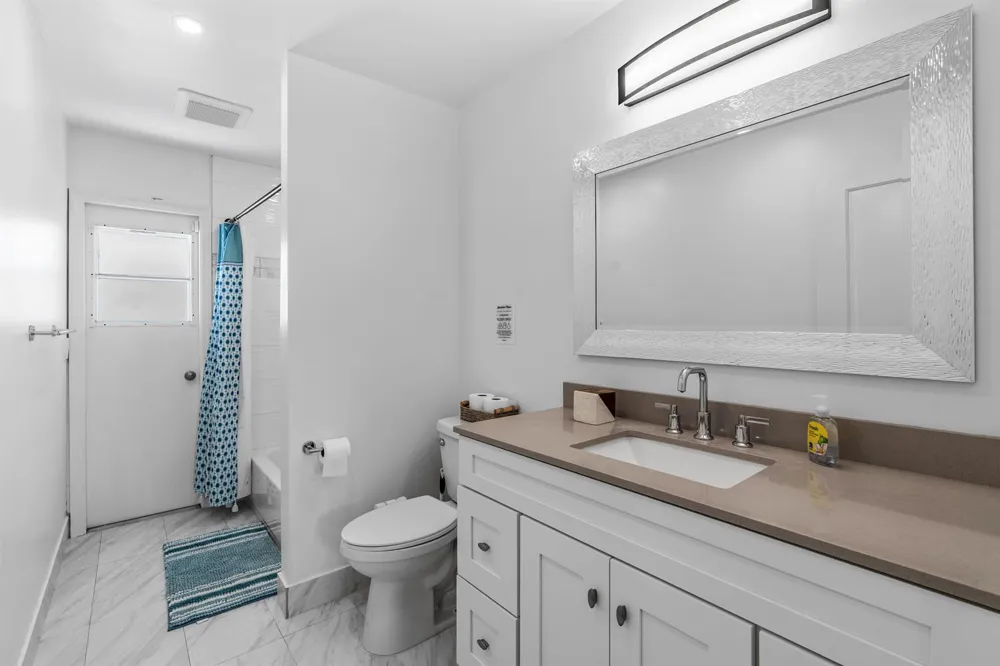 3005 DUNLIN ROAD Delray Beach, FL 33444