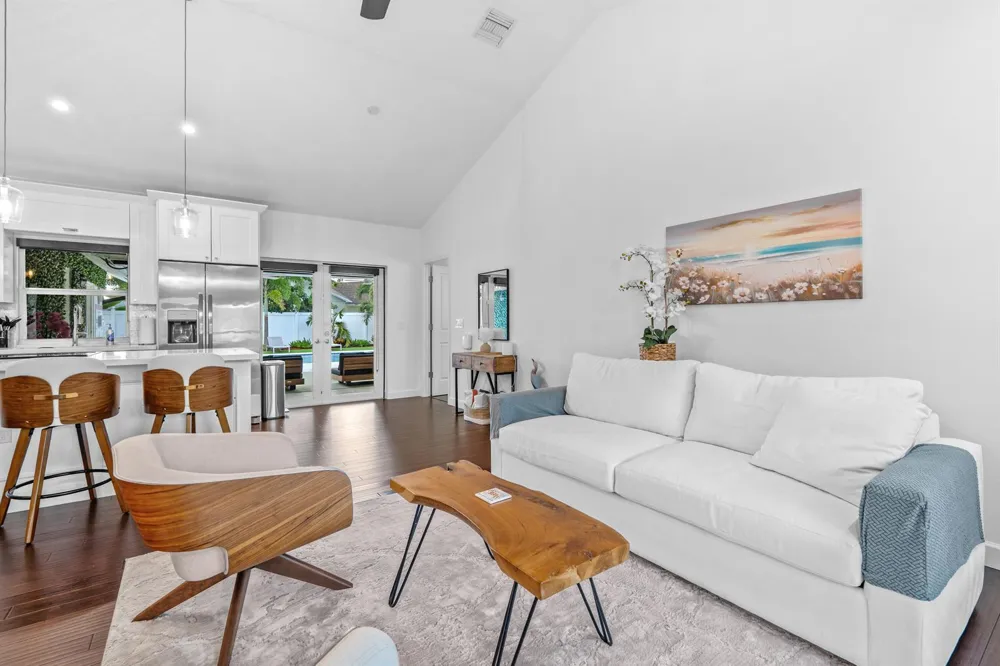 3005 DUNLIN ROAD Delray Beach, FL 33444