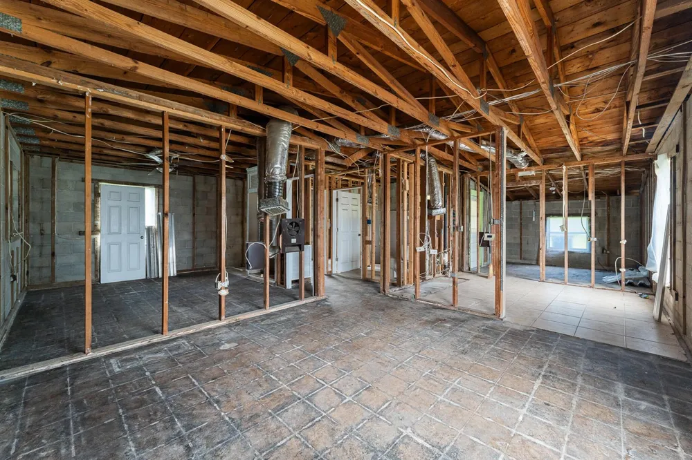 2102 AVENUE P Fort Pierce, FL 34950